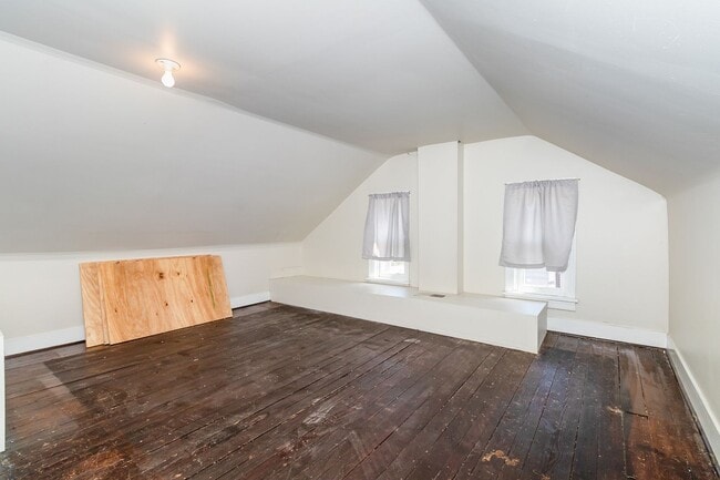 Building Photo - 2 bedroom home in Carlisle!