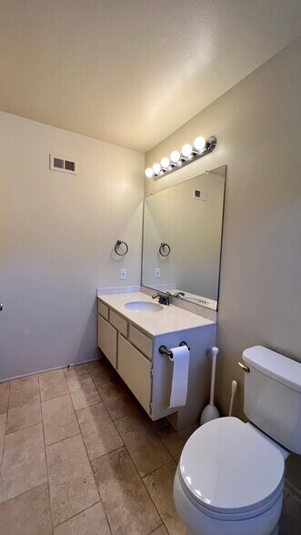 Building Photo - 10 Whitewater