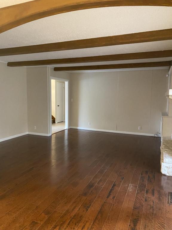 Building Photo - 6932 S Knoxville Ave