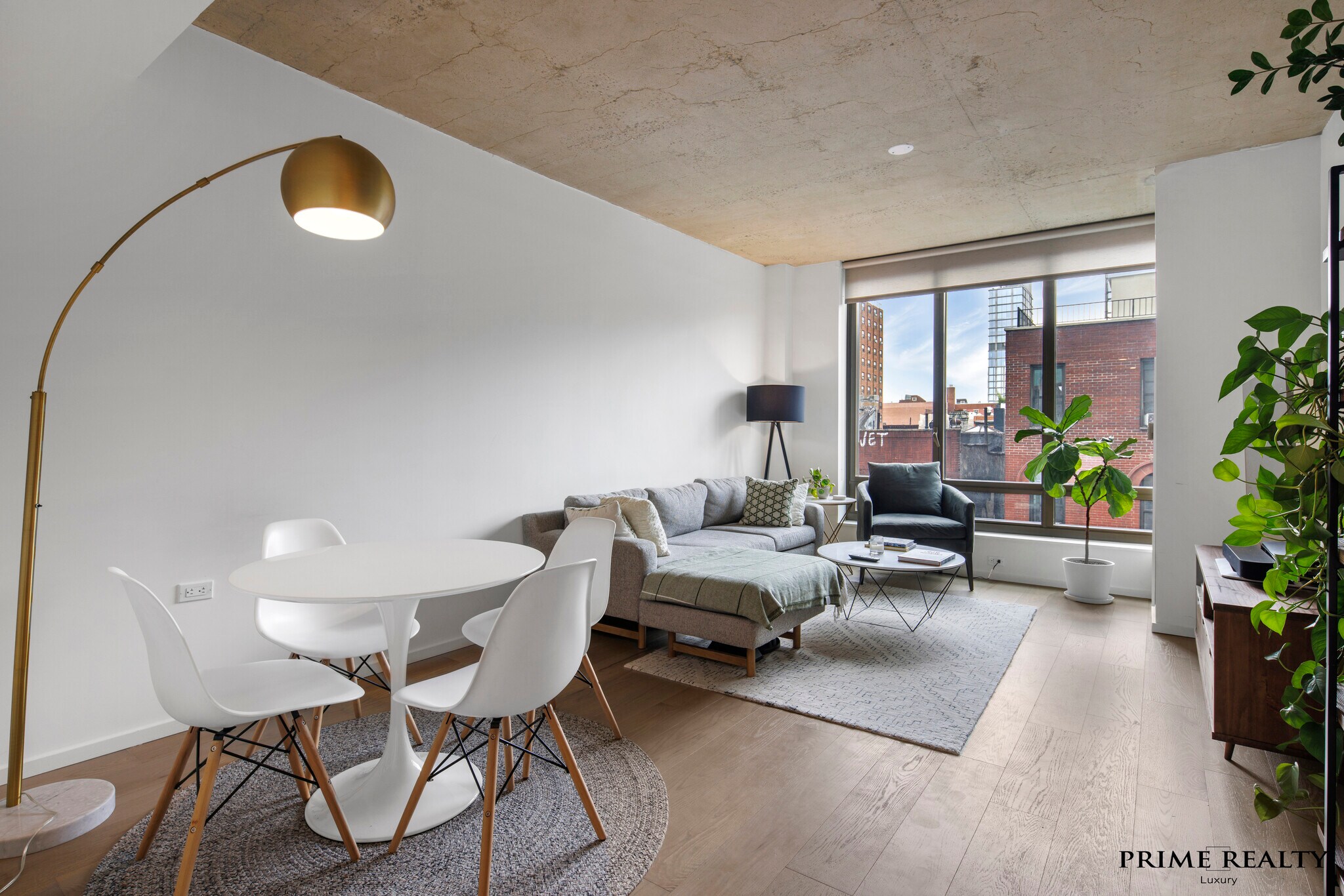 Building Photo - 196 Orchard St