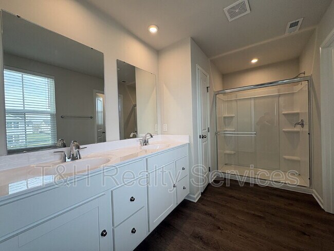 Building Photo - 7183 Finley Crk Dr