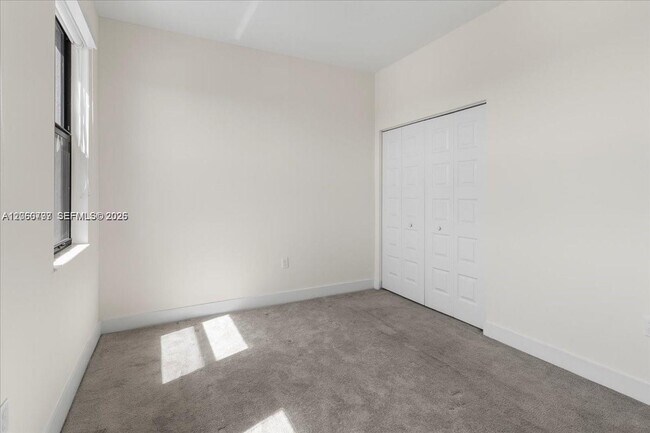 Building Photo - 8031 NW 104th Ave