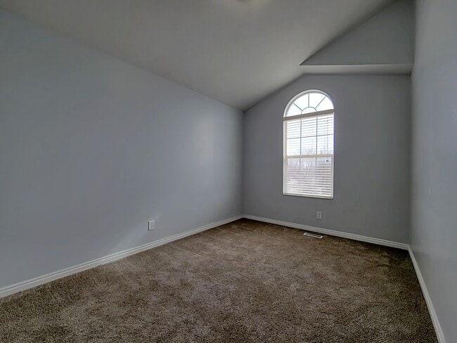 Building Photo - 1528 W 7270 S
