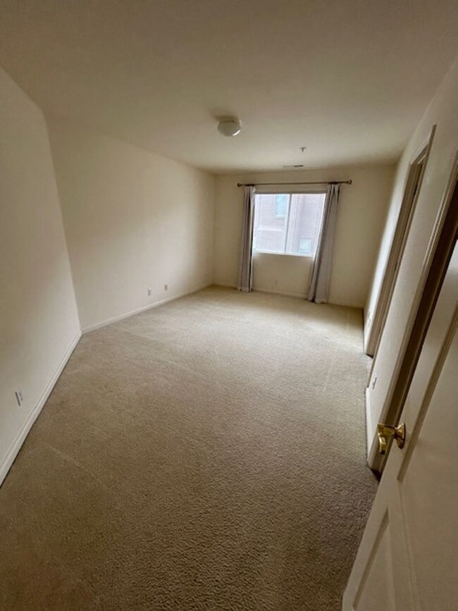 Building Photo - 19535 Cortina Ct