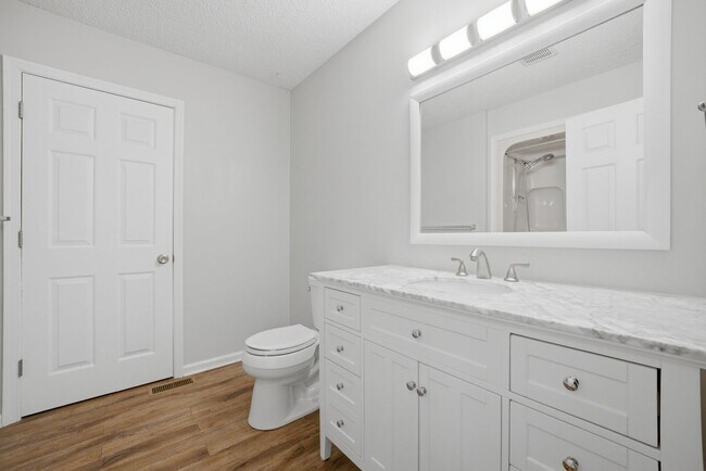 Building Photo - 20 B Freeman Drive Poquoson VA 23662