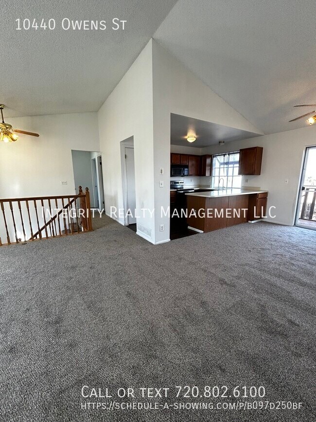 Building Photo - 10440 Owens St