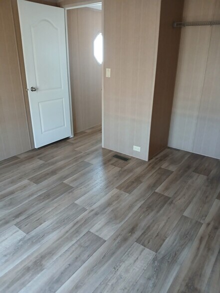 Building Photo - 5614 County Rd 1260