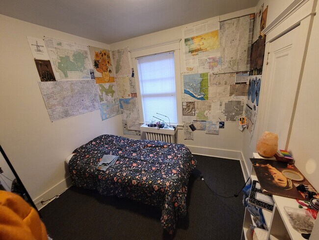 Bedroom - 5724 Solway St