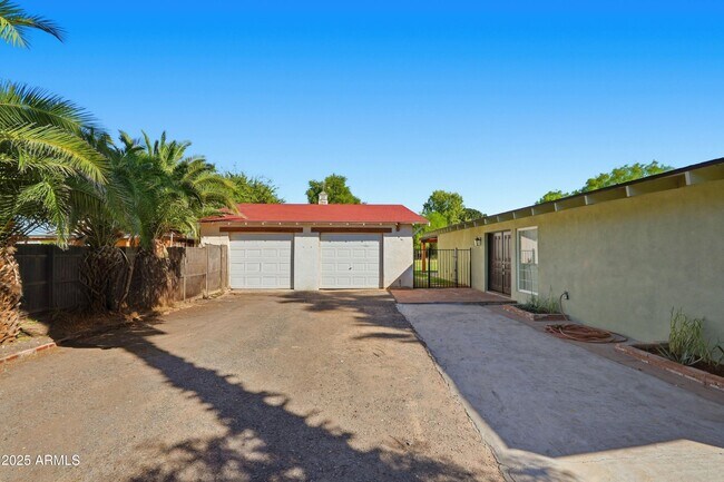 Building Photo - 21047 S 156th St