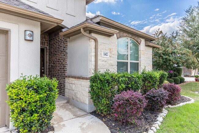 Building Photo - 142 Destiny Dr