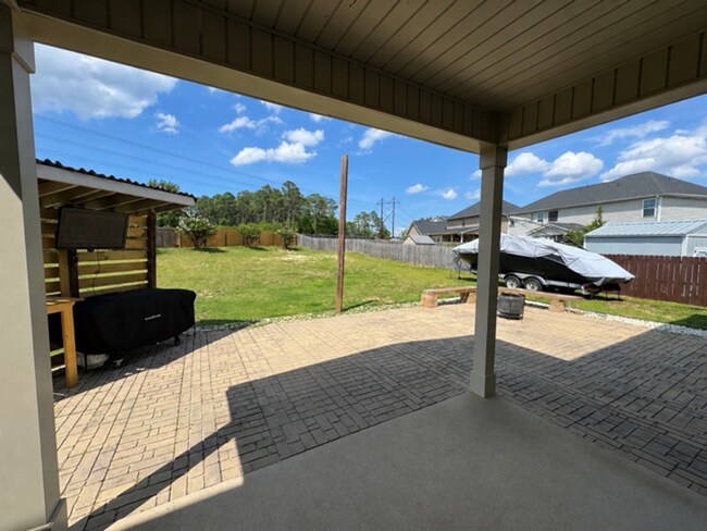 Building Photo - 2520 Clear Pines Ct