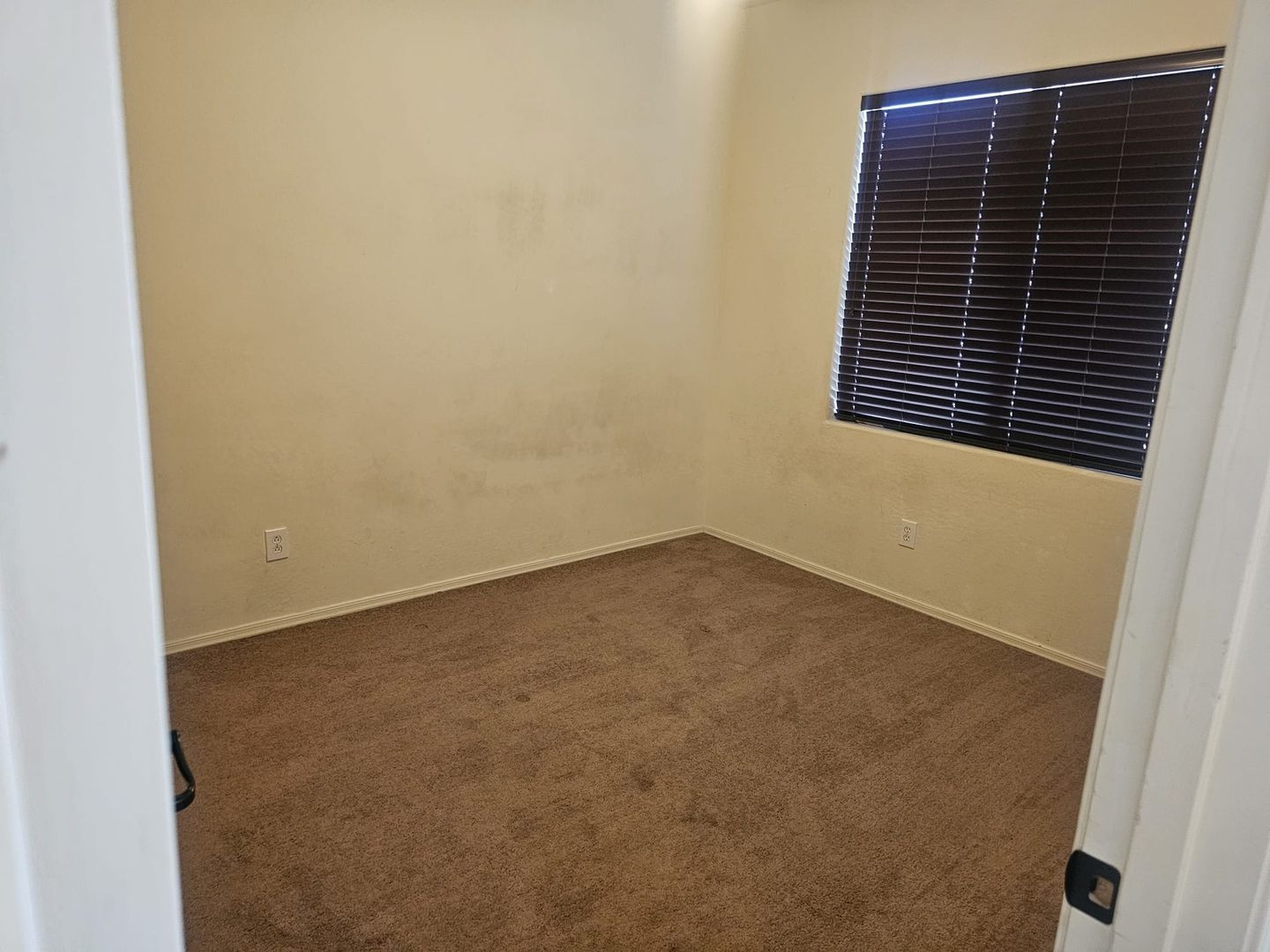 Building Photo - 7716 S 37th Way