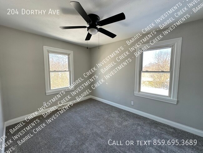 Building Photo - 204 Dorothy Ave