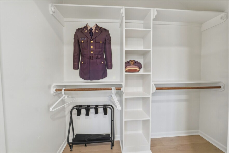 Building Photo - 1303 Langford St