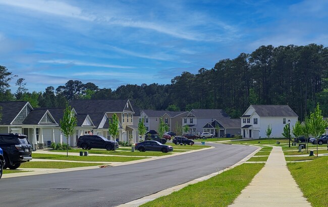 Building Photo - 793 Conductor Ct