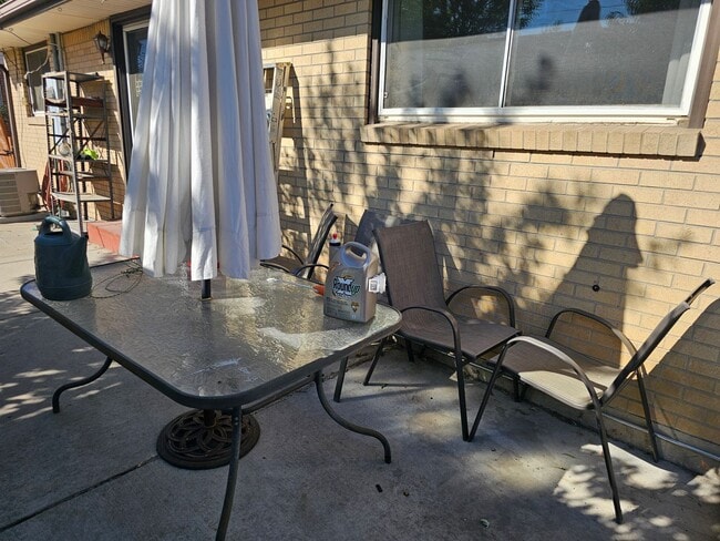 Building Photo - Ranch Style Home with 3 Bedrooms + 4th room/office, 2 Baths and RV parking!