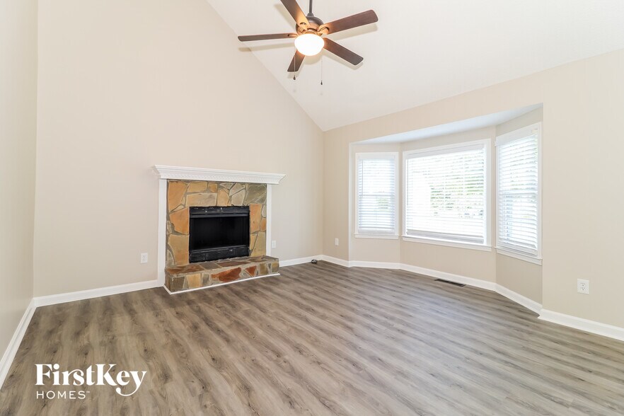 Building Photo - 197 Brentwood Dr