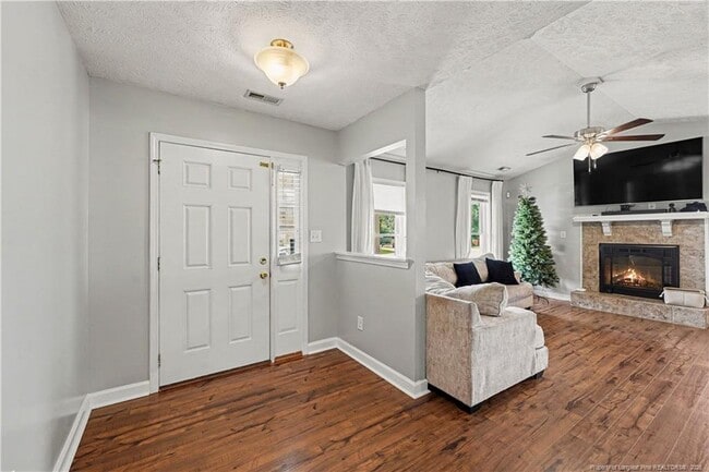 Building Photo - 2117 Feathercombe Court