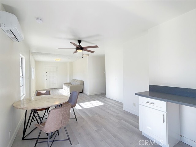 Building Photo - 285 Parke St