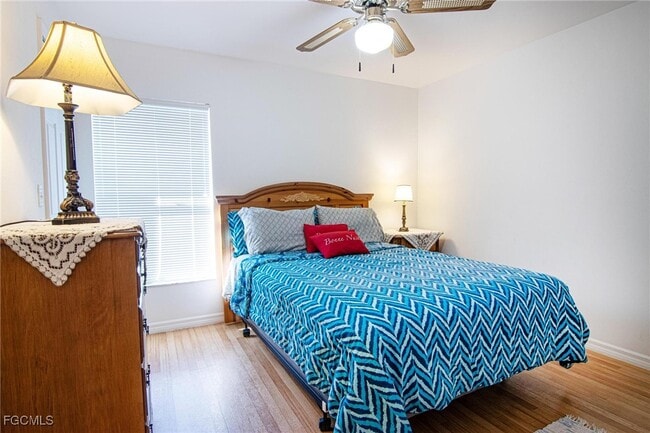 Building Photo - 3032 SW 10th Ave