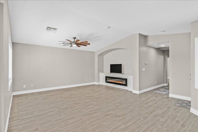 Building Photo - 1464 Amitola Ave