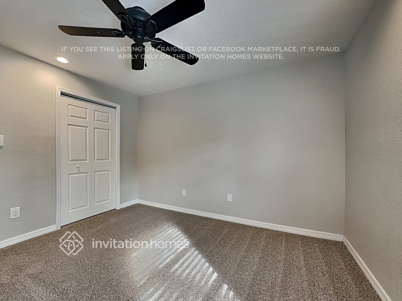 Building Photo - 548 Oak Creek Dr