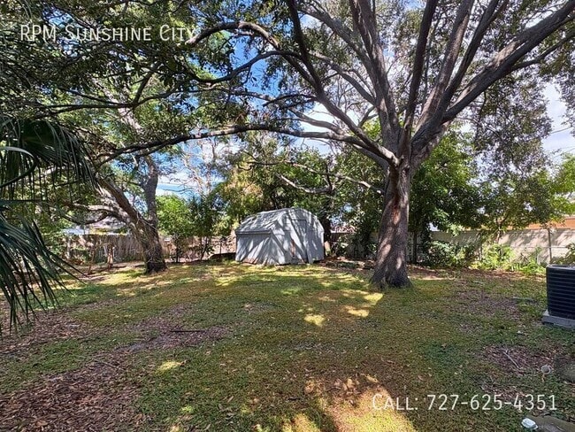 Building Photo - 3467 16th Ave S