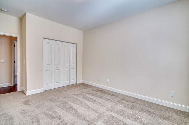 Building Photo - Lincoln Park Subdivision, Taylors - 3BR, 2...