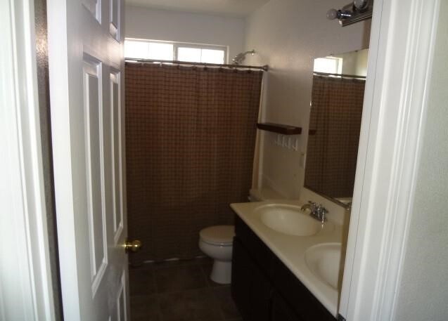 Building Photo - 1093 Tangerine Dr