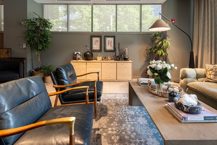 Building Photo - 150 Broad St