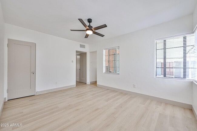 Building Photo - 63 W Windsor Ave