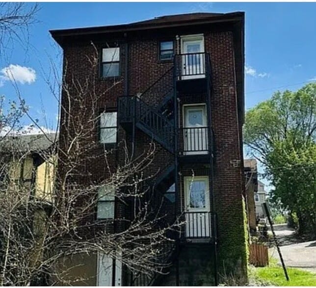 Building Photo - 2844 Louisiana Ave