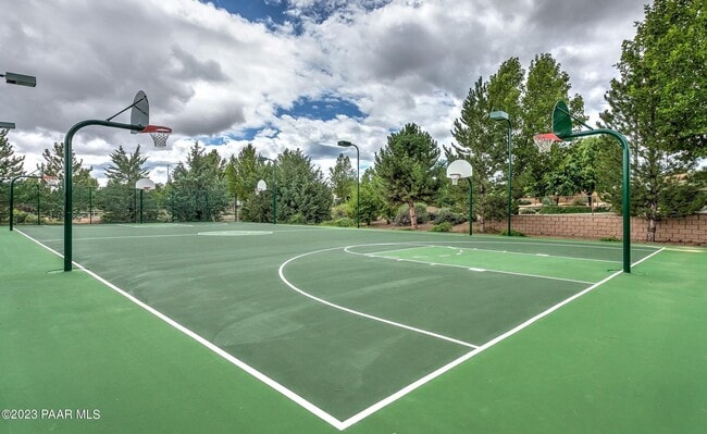 Building Photo - 5638 N Ardmore Ave