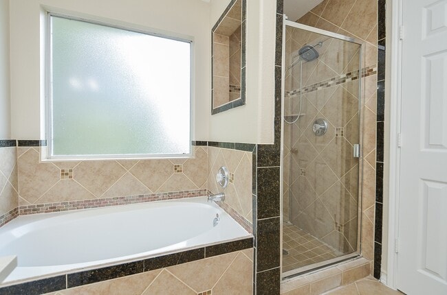 Building Photo - 3210 Sunny Meadows Ln