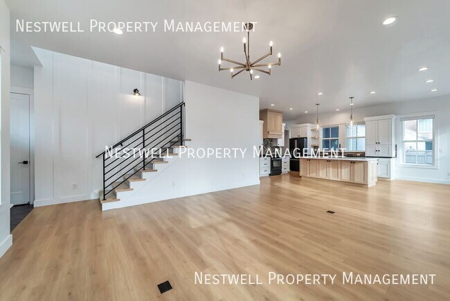 Building Photo - 10907 Paddle Board Way