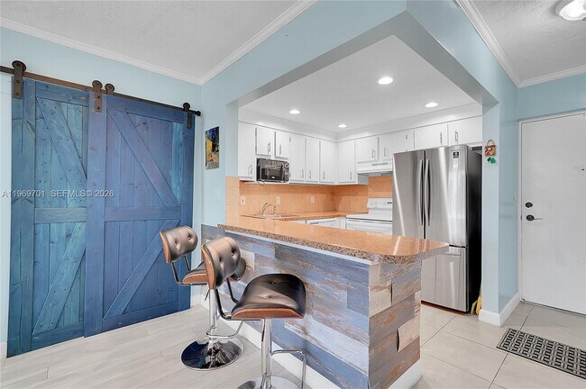 Building Photo - 1681 NW 70th Ave