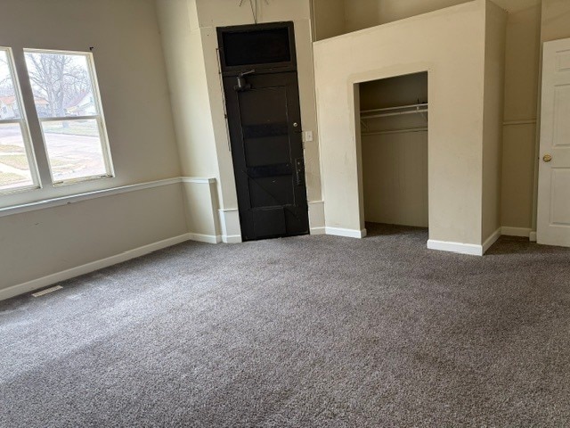 Building Photo - 1001 Dubuque St