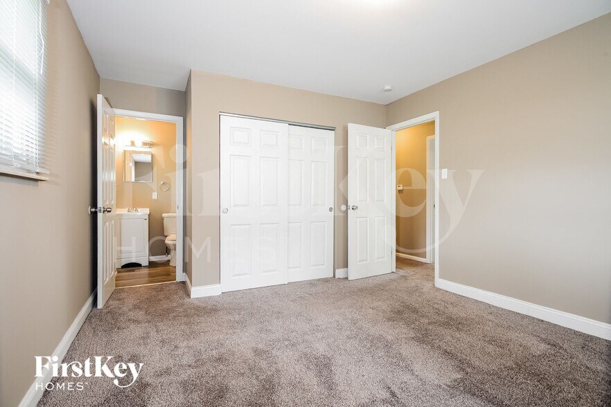 Building Photo - 405 Albert Dr