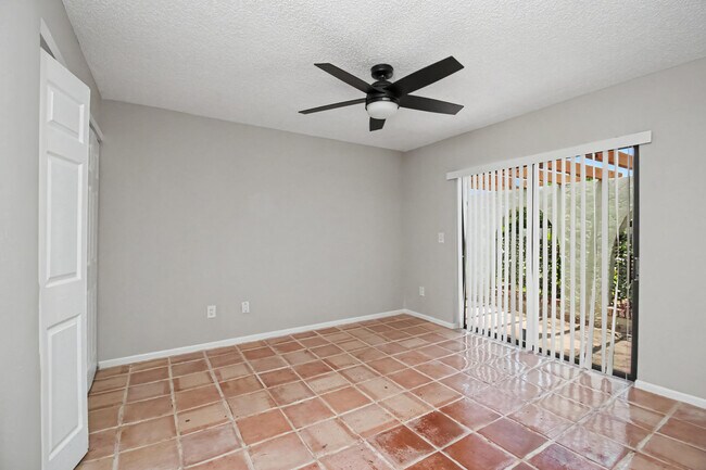 Building Photo - 7407 Silver Woods Ct