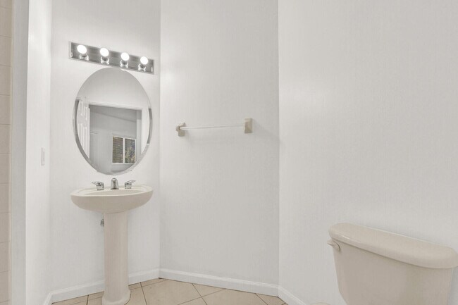 Building Photo - 8020 Carnoustie Pl