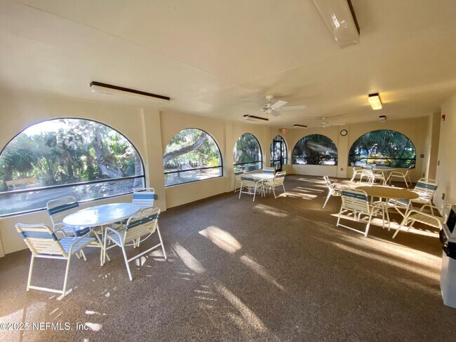 Building Photo - 104 Surfview Dr