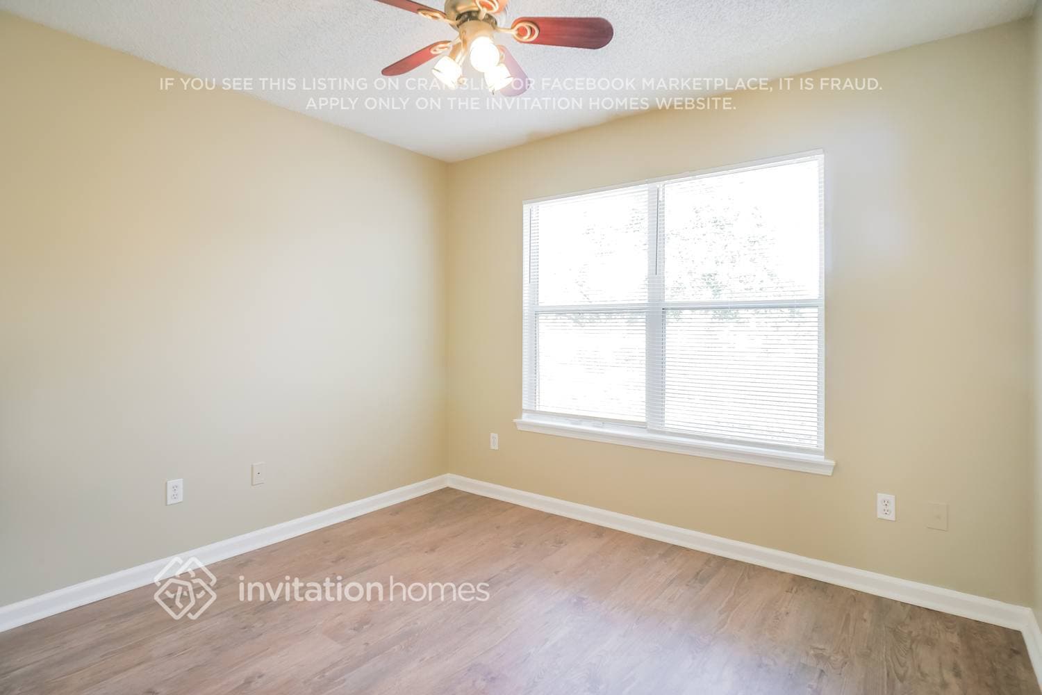 Building Photo - 6087 Alpenrose Ave