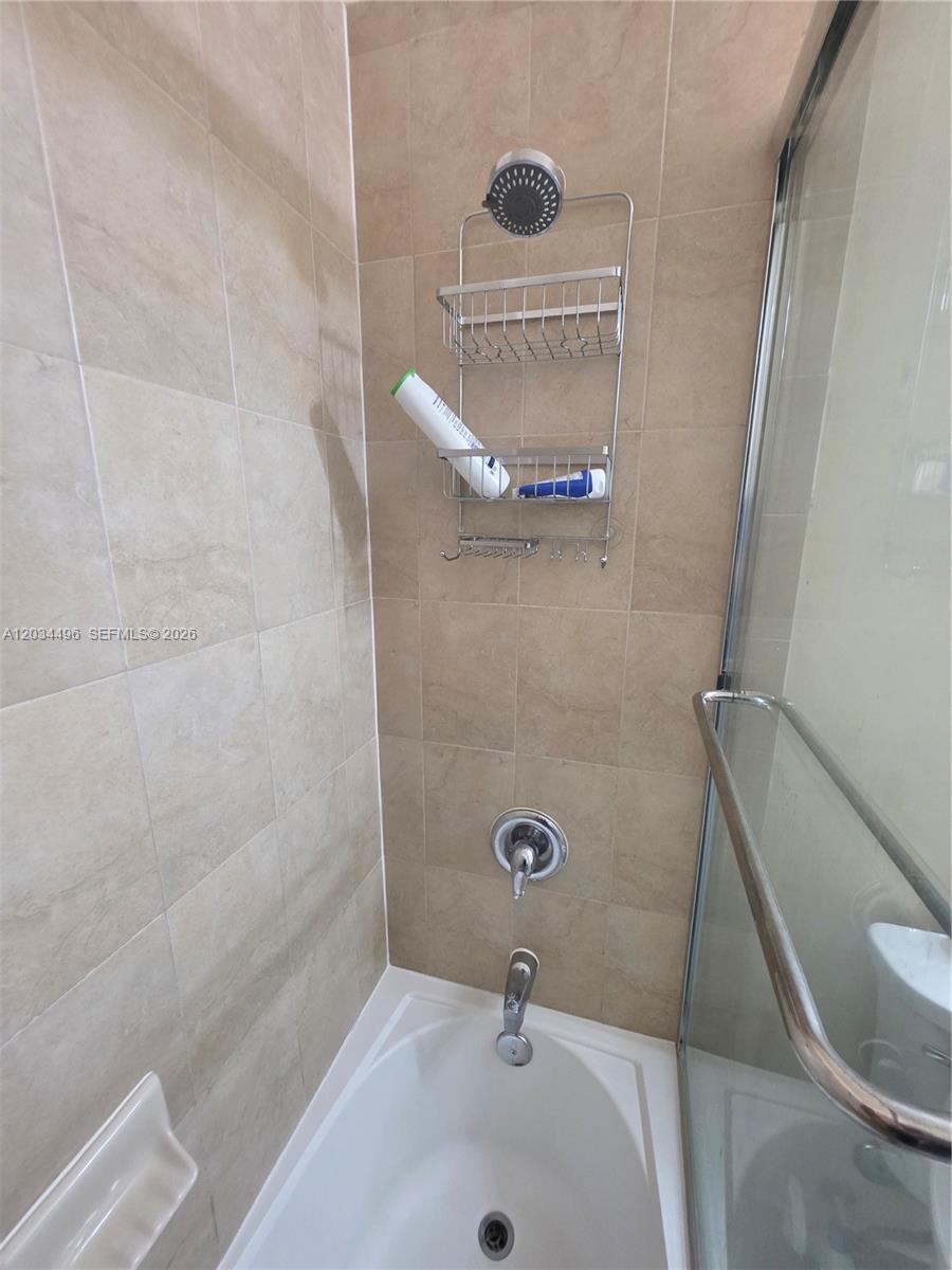 Building Photo - 9424 SW 171st Pl