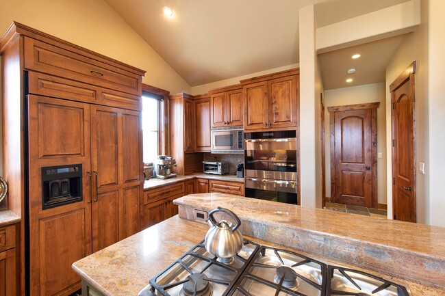 Building Photo - 1124 Heritage Dr