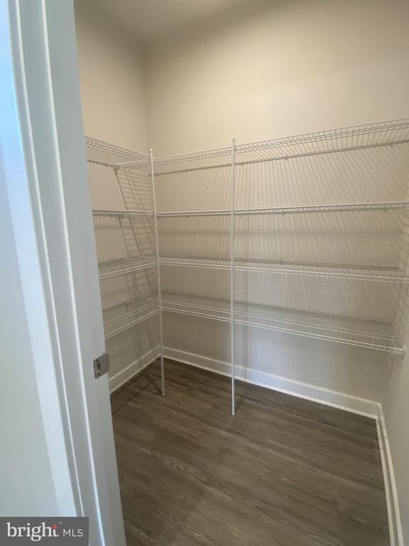 Building Photo - 712 Wallasey Dr