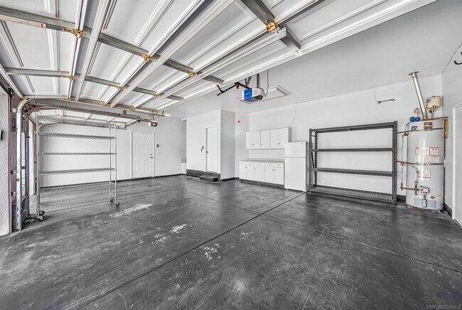 Building Photo - 1166 Brookmeade Cir
