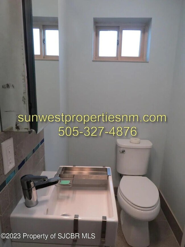 Building Photo - Updated 2 Bedroom House with Carport