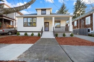 Building Photo - 216 NE Tillamook St