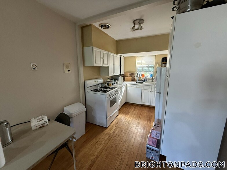 Building Photo - 47 Lake Shore Ct