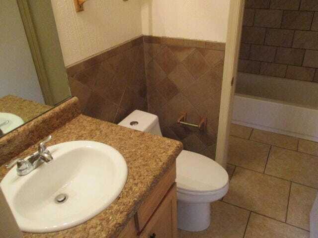 Building Photo - 9077 E Highland Pines Dr